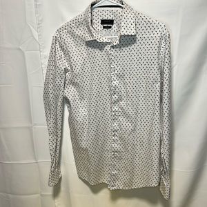 White Zara men’s dress shirt.